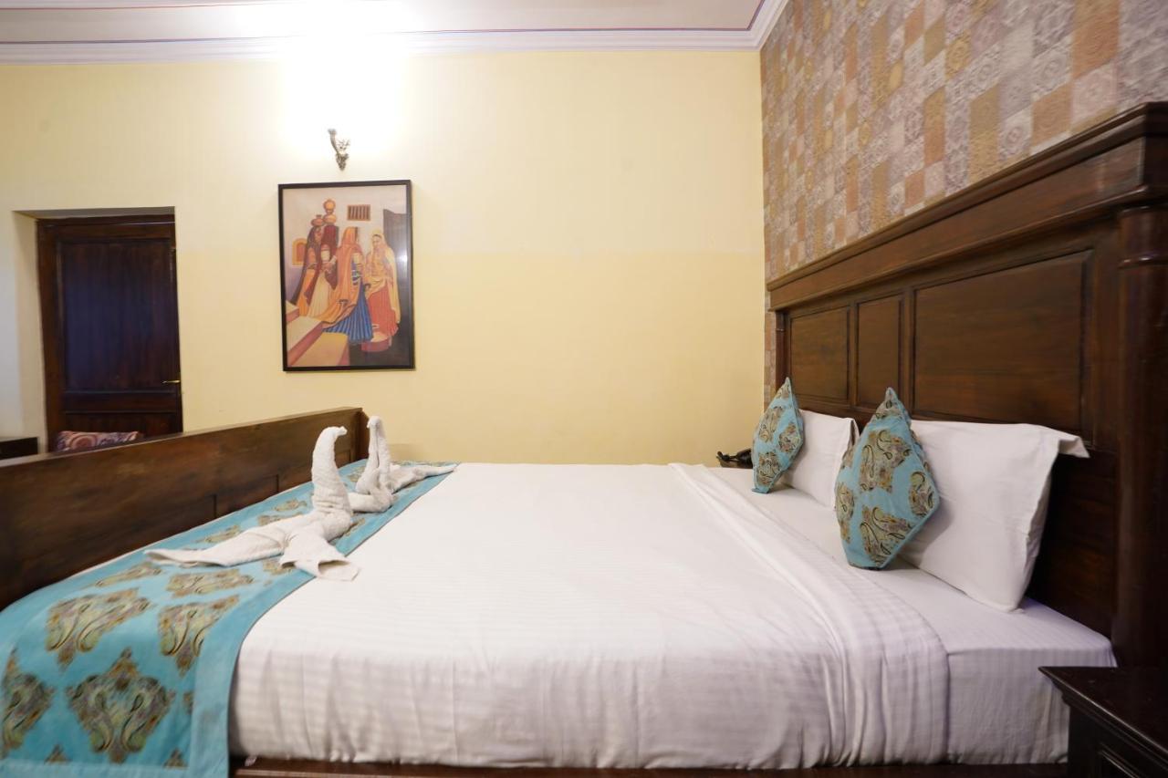 Hotel Radoli House - A Heritage Hotel Jaipur Buitenkant foto